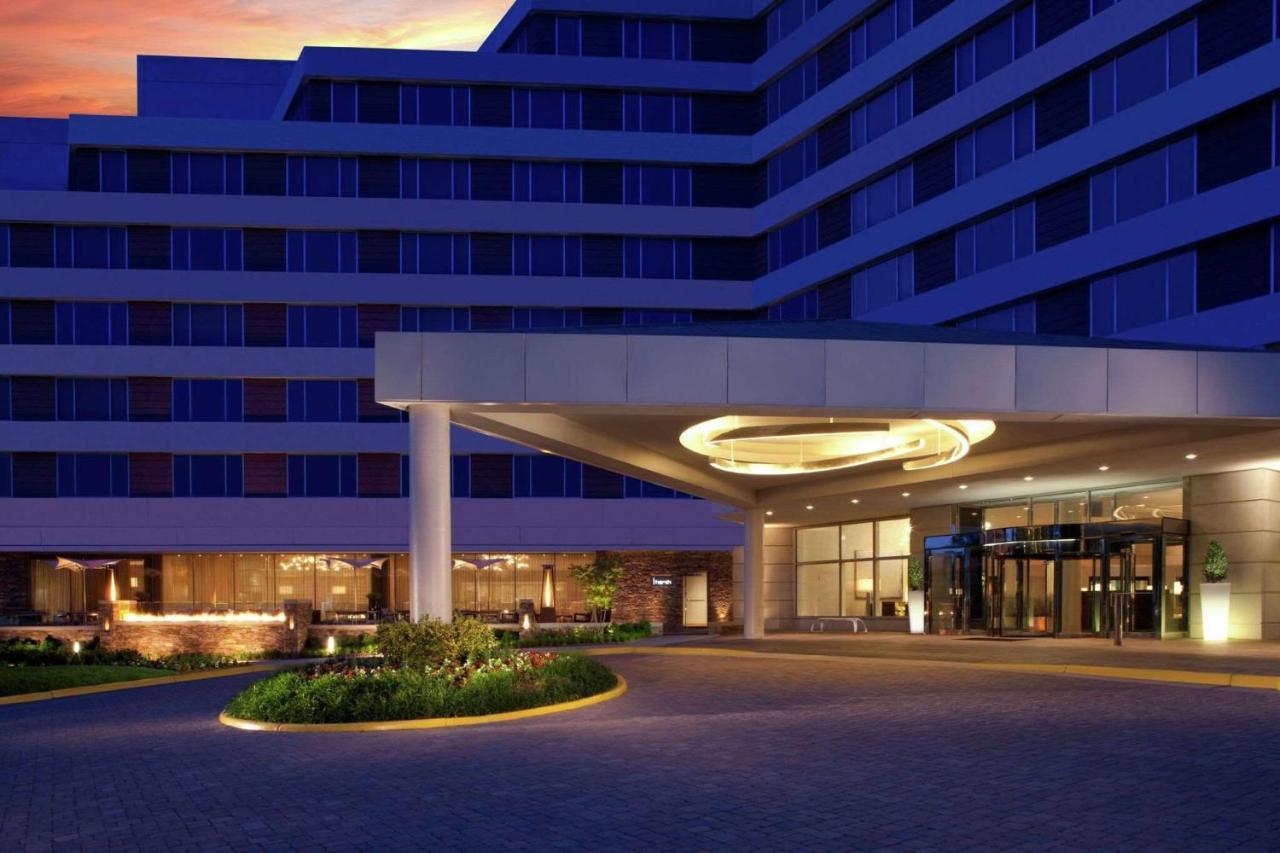 Hilton Mclean Tysons Corner Hotel Bagian luar foto