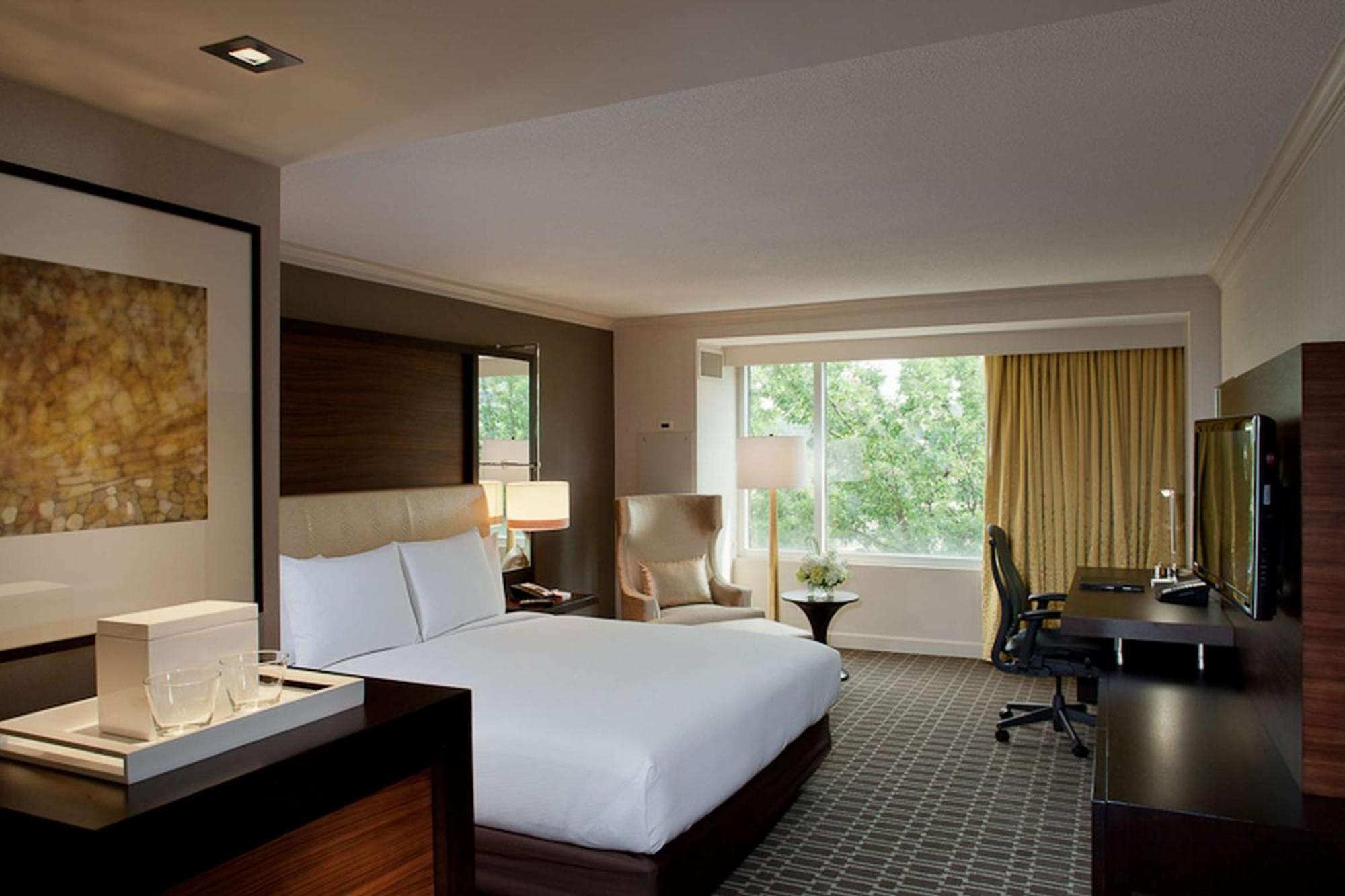 Hilton Mclean Tysons Corner Hotel Bagian luar foto