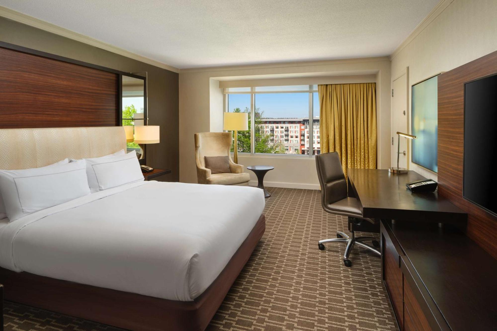 Hilton Mclean Tysons Corner Hotel Bagian luar foto