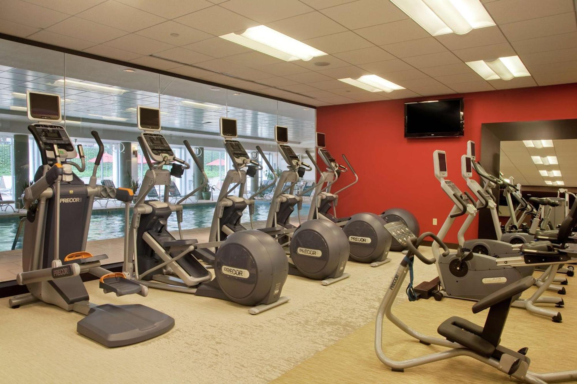 Hilton Mclean Tysons Corner Hotel Bagian luar foto